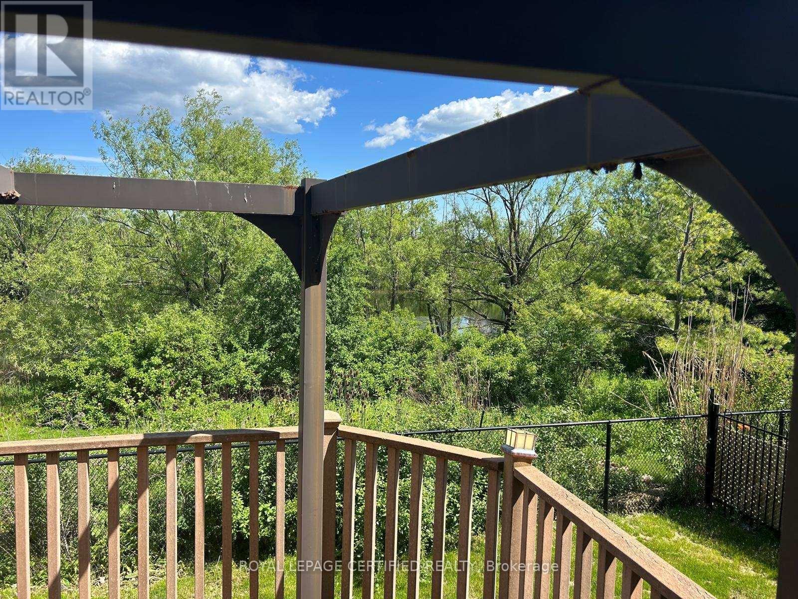 5612 Thorn Lane, Burlington, ON - Outdoor