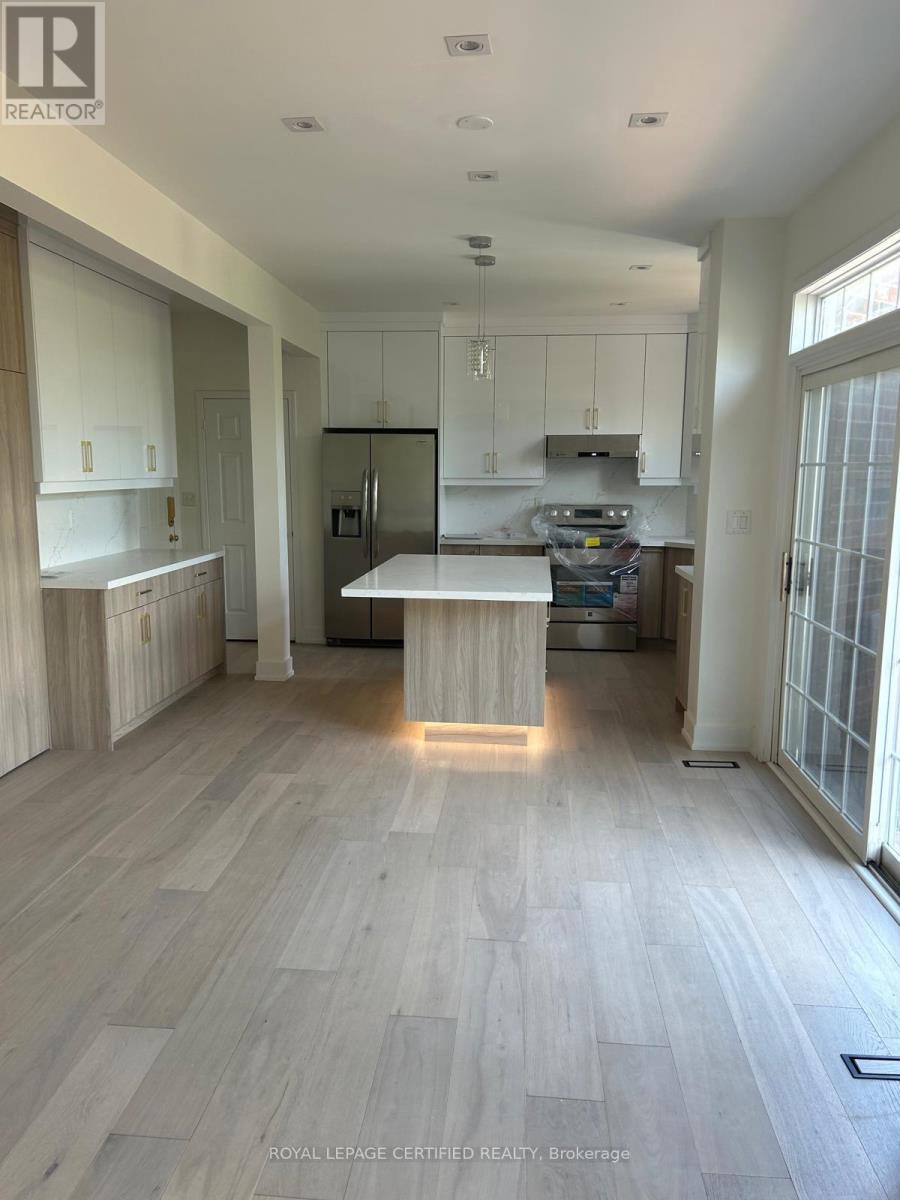 5612 Thorn Lane, Burlington, ON - Indoor Photo Showing Kitchen