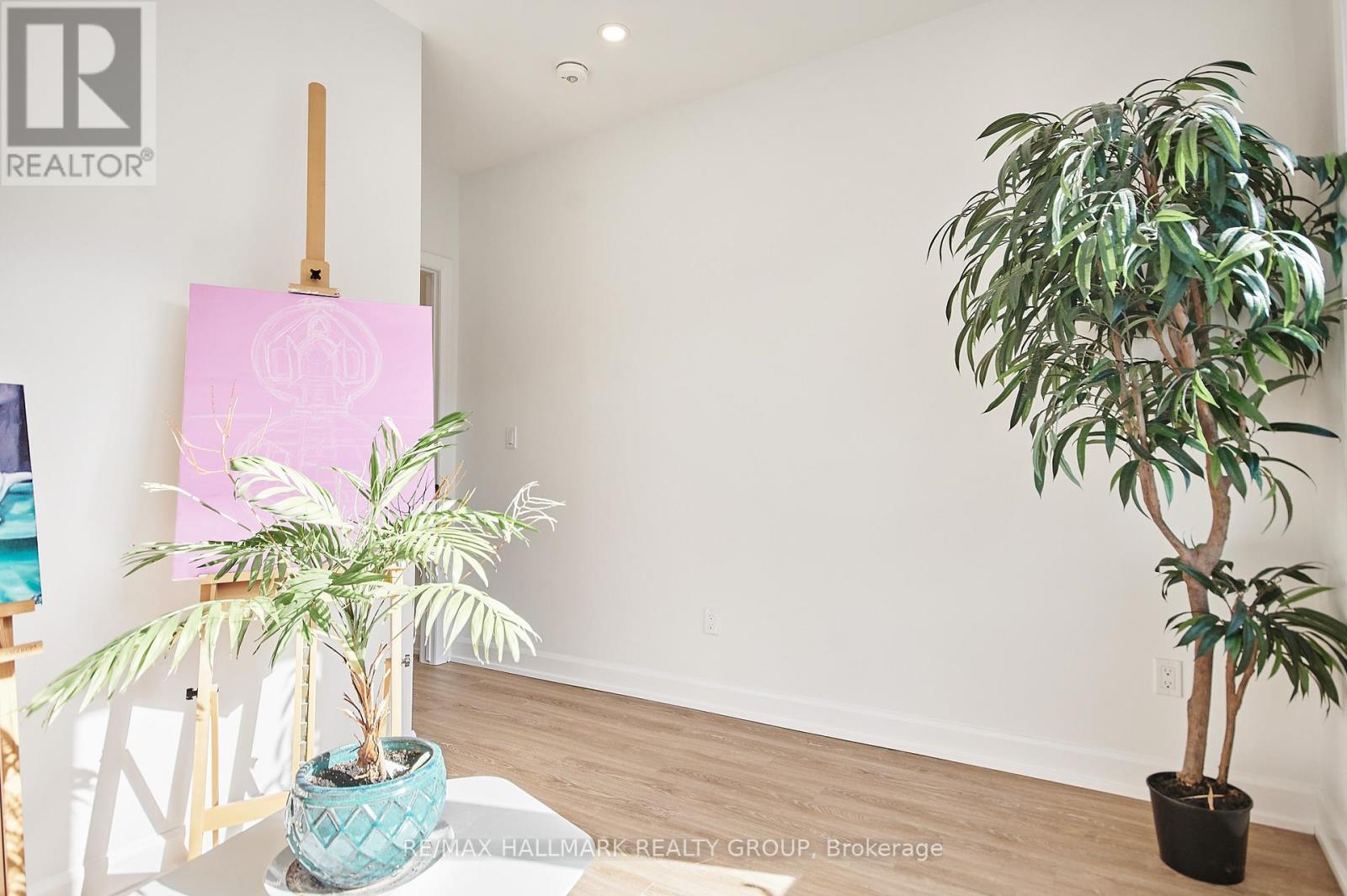 144 Florence Street, Ottawa, ON - Indoor