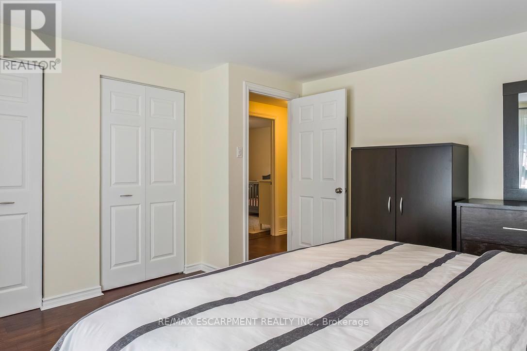 3268 Mainsail Crescent, Mississauga, ON - Indoor Photo Showing Bedroom