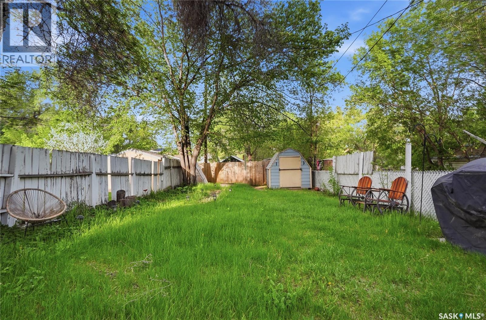 236 I Avenue N, Saskatoon, SK - Outdoor