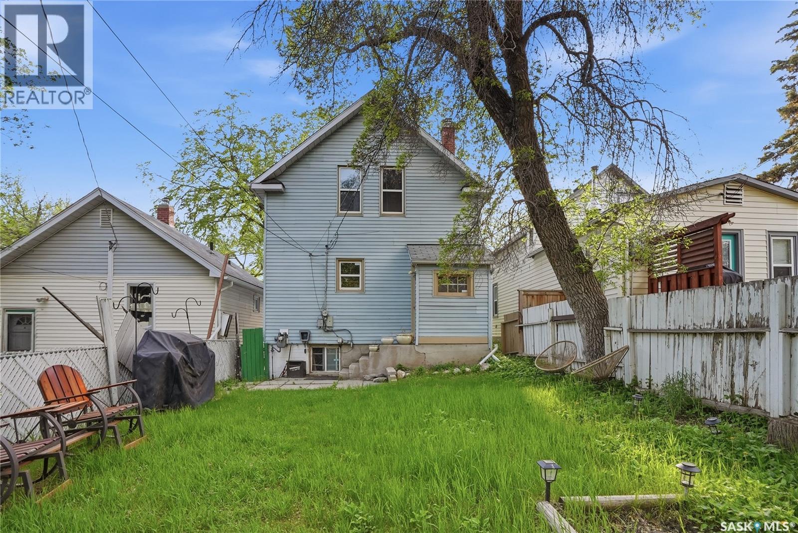236 I Avenue N, Saskatoon, SK - Outdoor