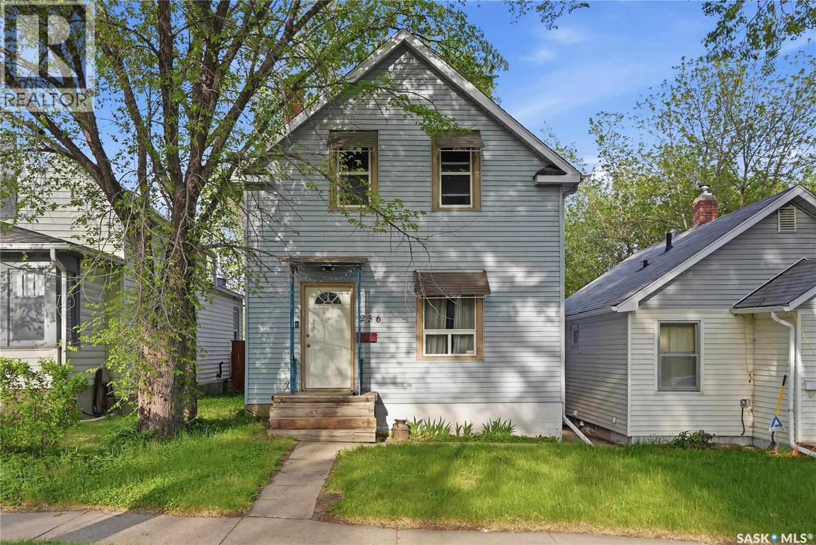 236 I Avenue N, Saskatoon, SK - Outdoor
