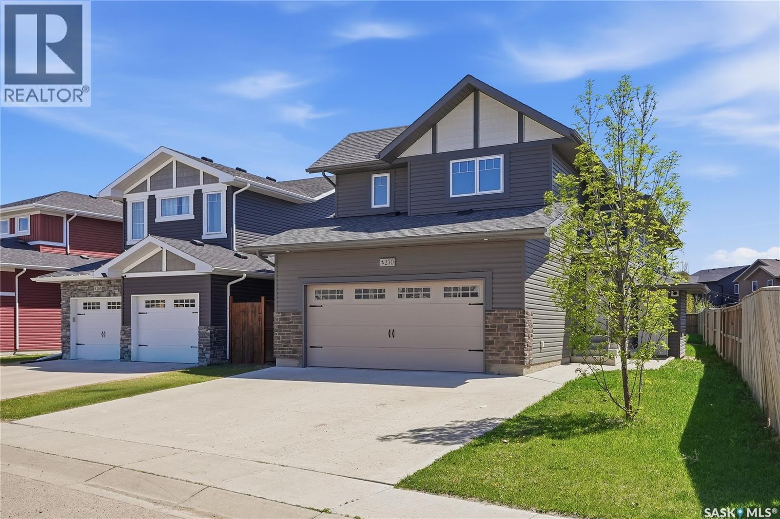 270 Newton Link, Saskatoon, SK - Outdoor With Facade