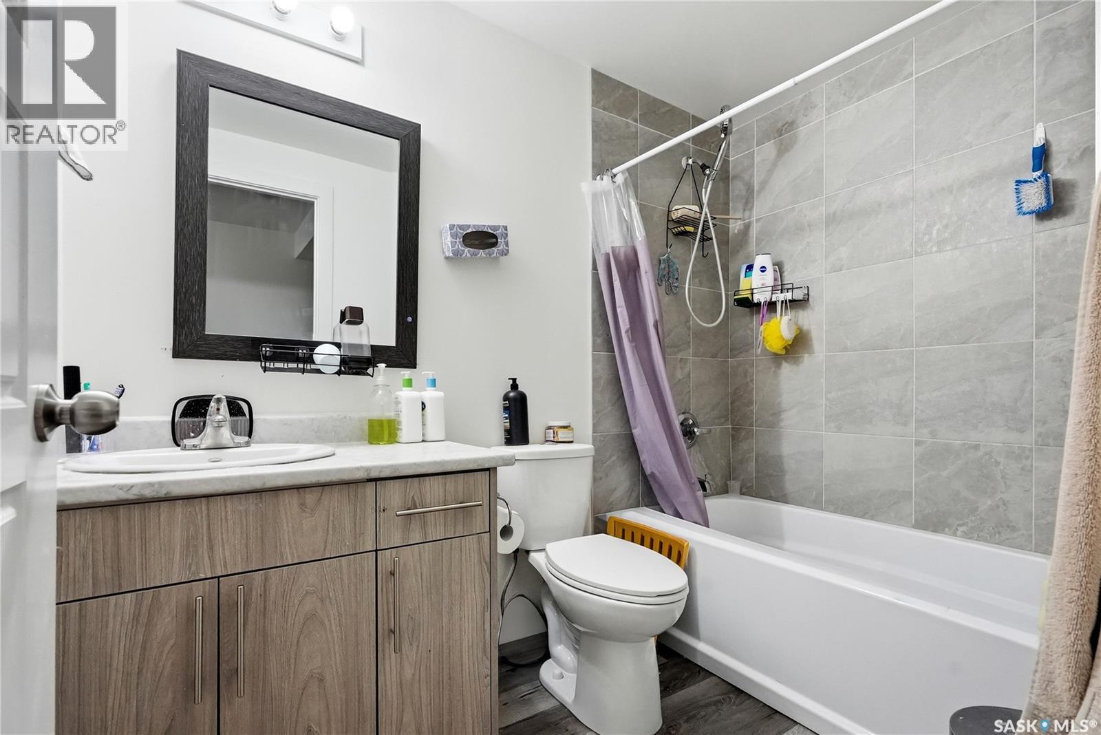 270 Newton Link, Saskatoon, SK - Indoor Photo Showing Bathroom