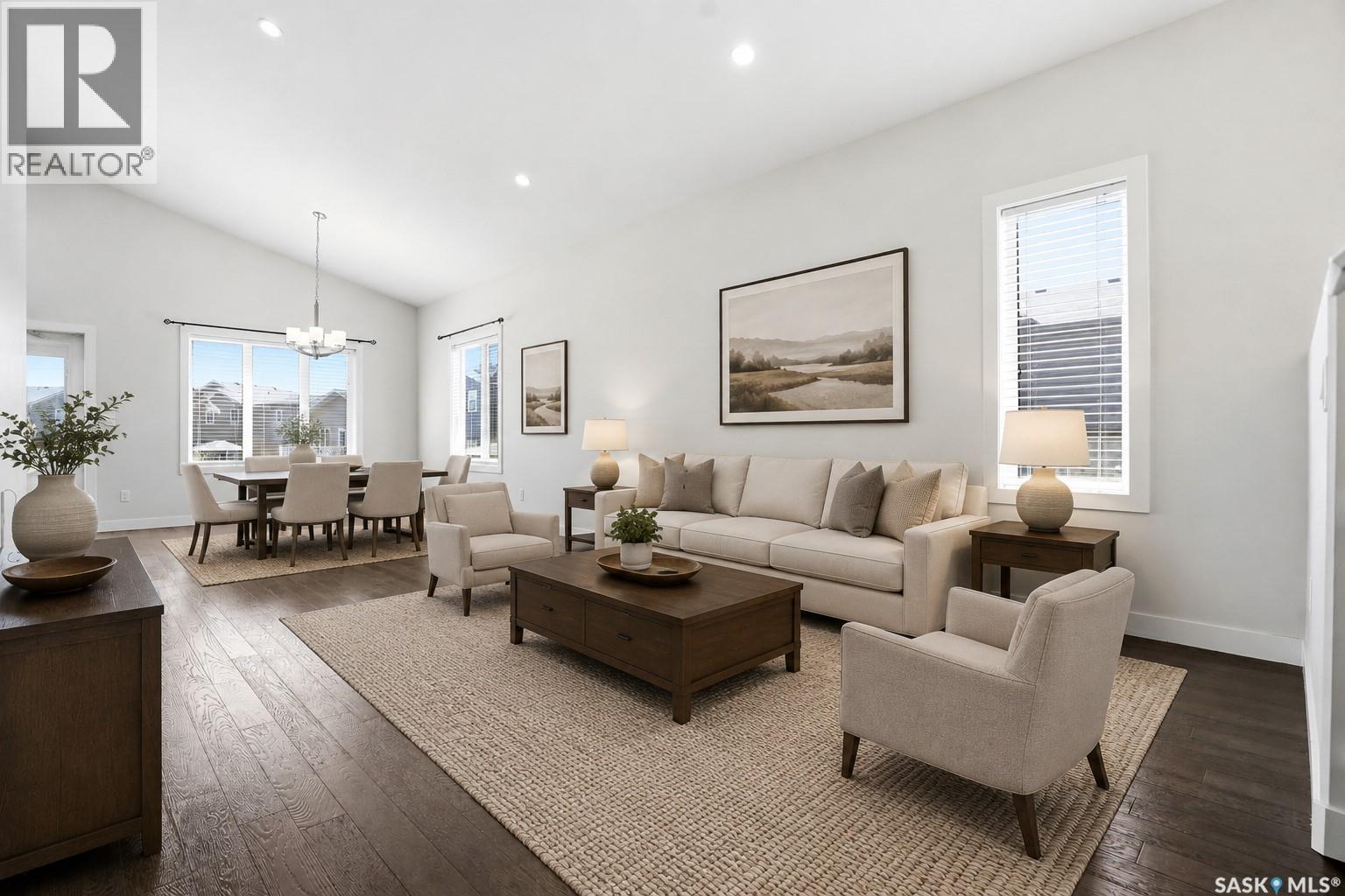 270 Newton Link, Saskatoon, SK - Indoor Photo Showing Living Room