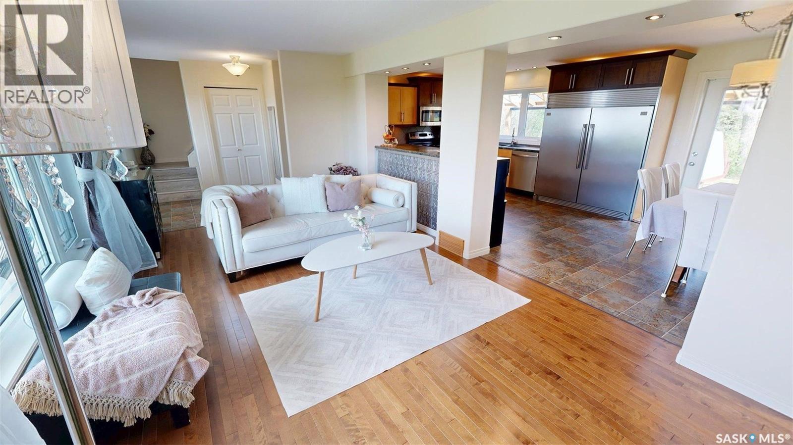 Sw22-15-15-W2, Rm Of Francis #127 Sk, Francis Rm No. 127, SK - Indoor Photo Showing Living Room