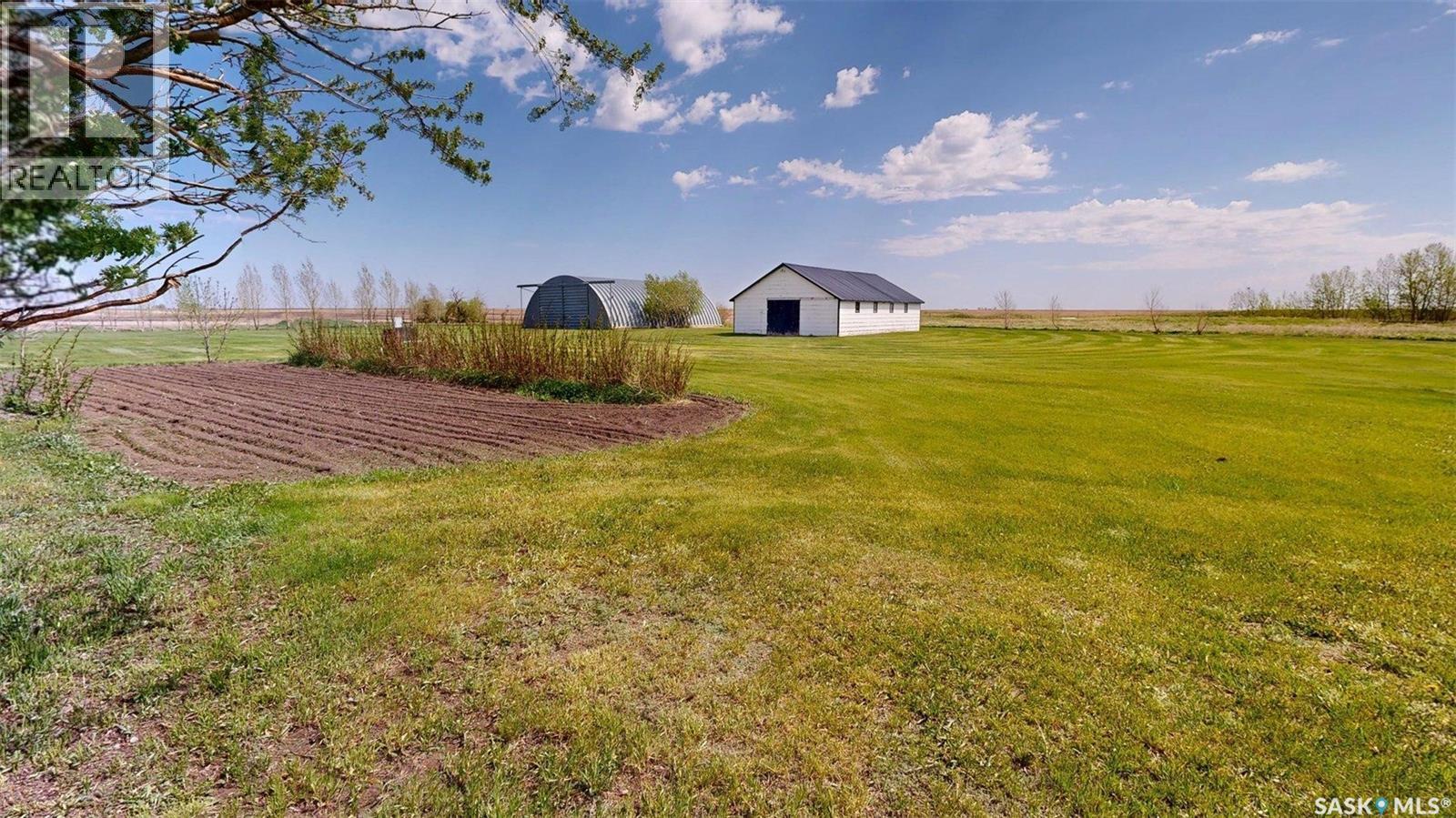 Sw22-15-15-W2, Rm Of Francis #127 Sk, Francis Rm No. 127, SK - Outdoor With View