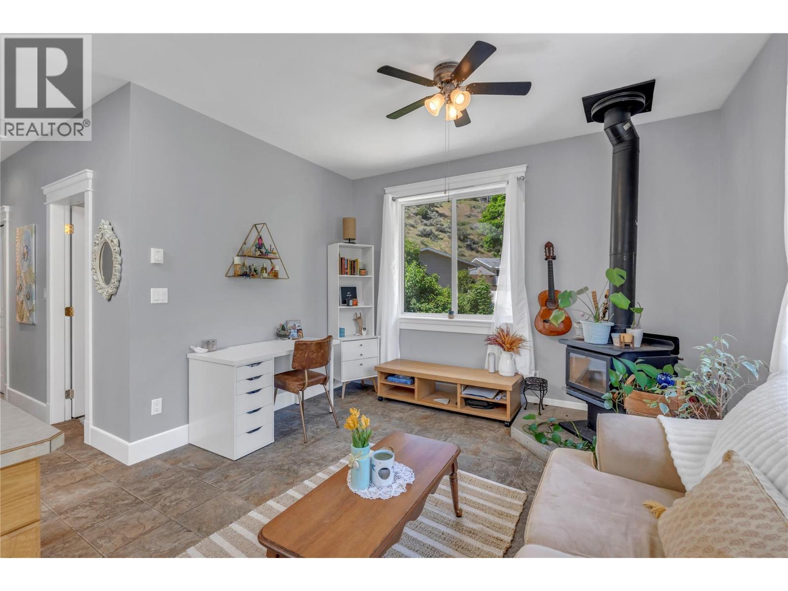 14406 Latimer Avenue, Summerland, BC - Indoor Photo Showing Other Room