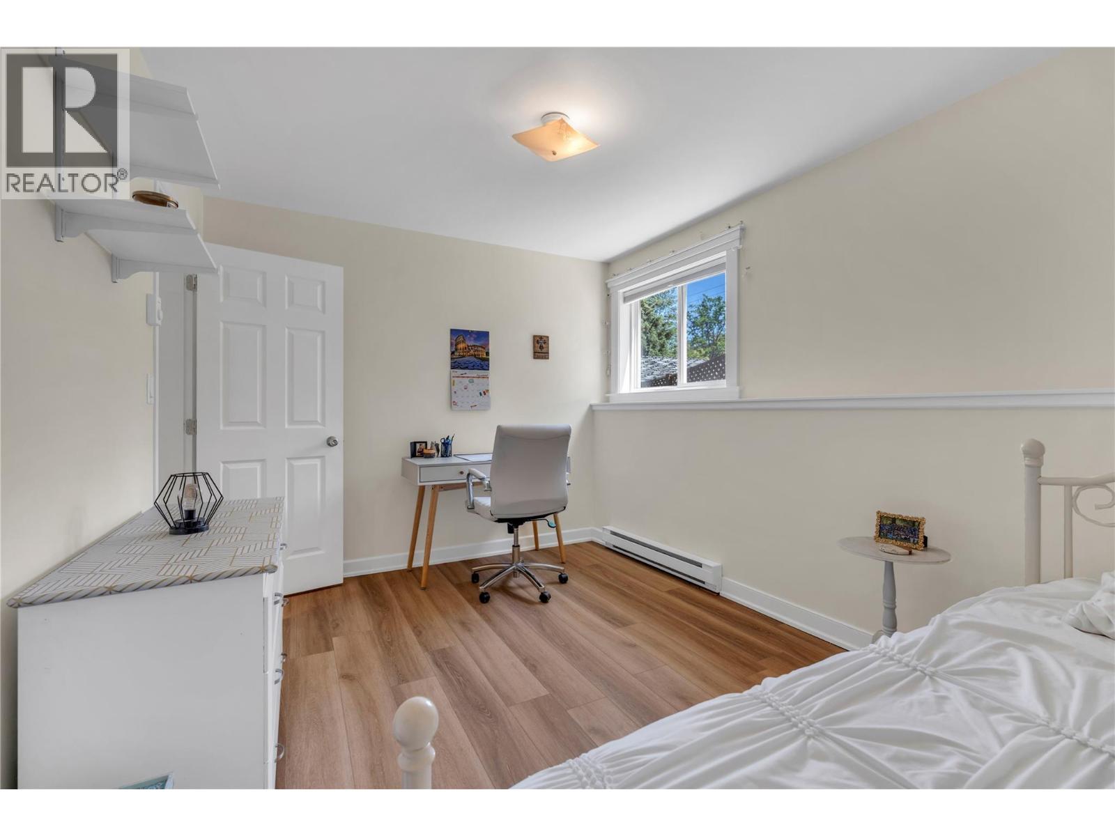 14406 Latimer Avenue, Summerland, BC - Indoor Photo Showing Bedroom