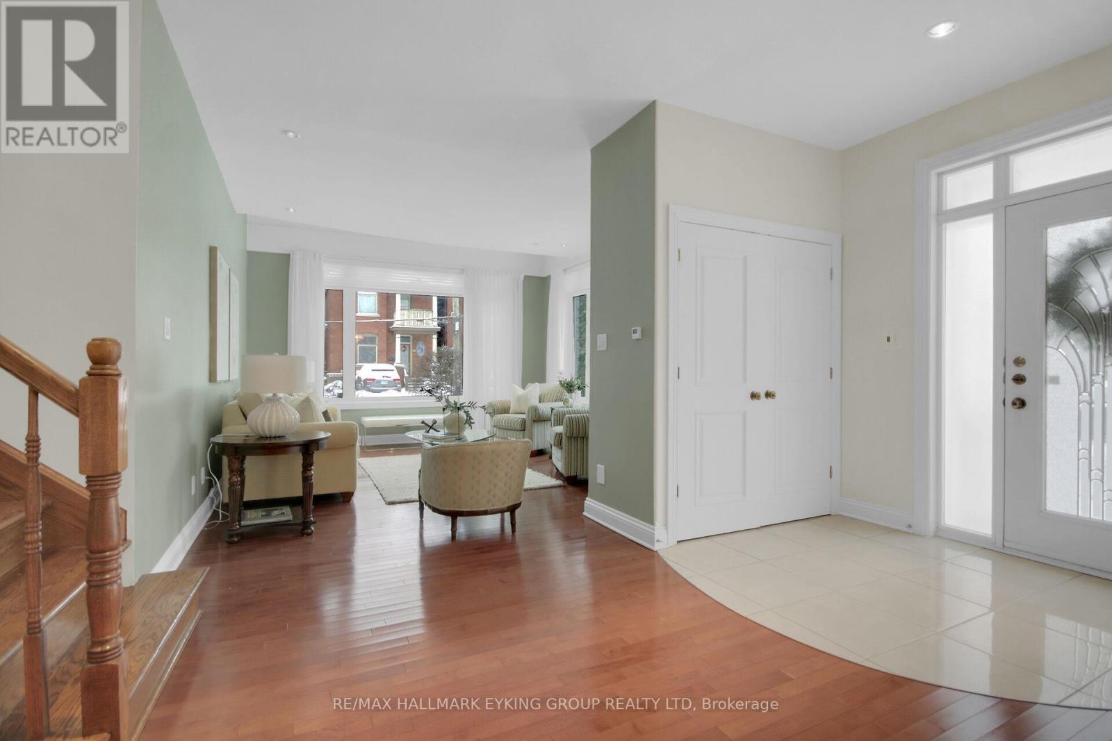 121 Macdonald Street, Ottawa, ON - Indoor Photo Showing Other Room