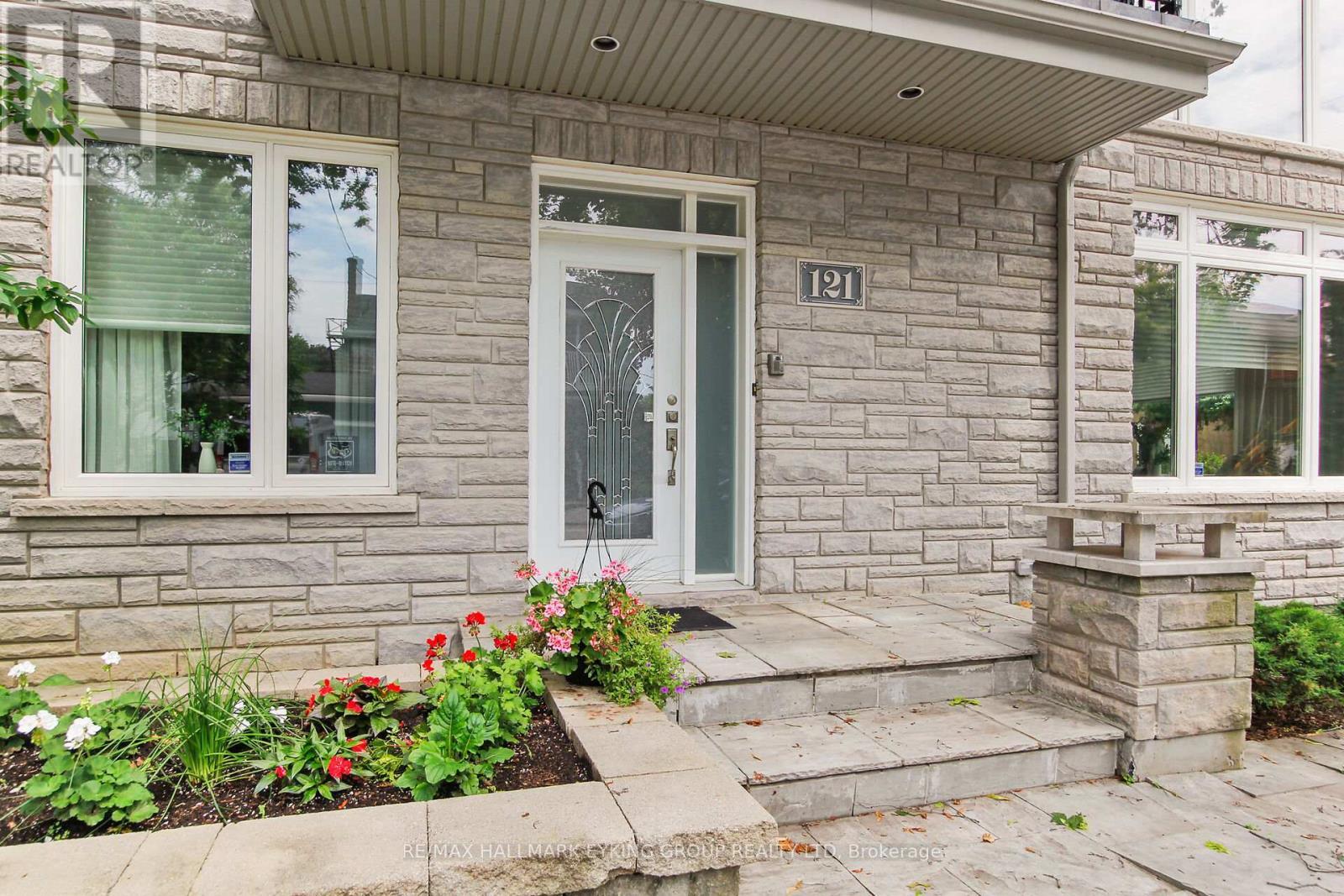 121 Macdonald Street, Ottawa, ON - Indoor Photo Showing Other Room