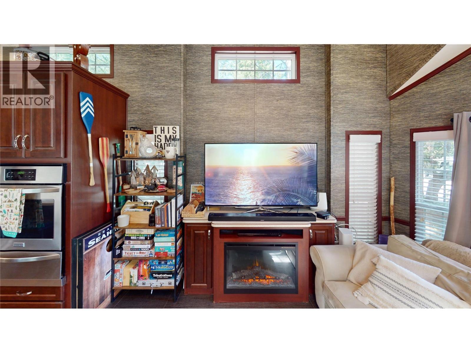 4893 Lynx Crescent, Radium Hot Springs, BC