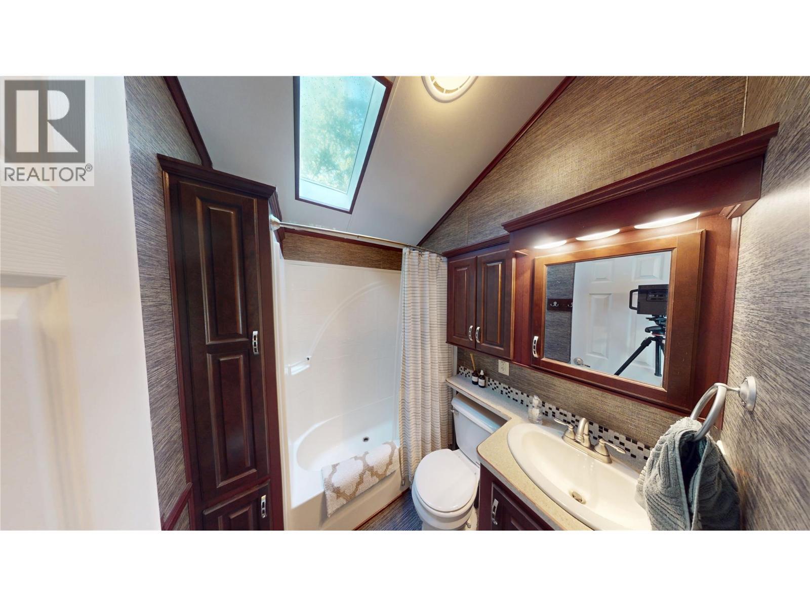 4893 Lynx Crescent, Radium Hot Springs, BC