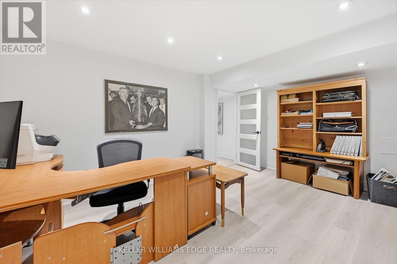5444 Sundial Road, Burlington, ON - Indoor