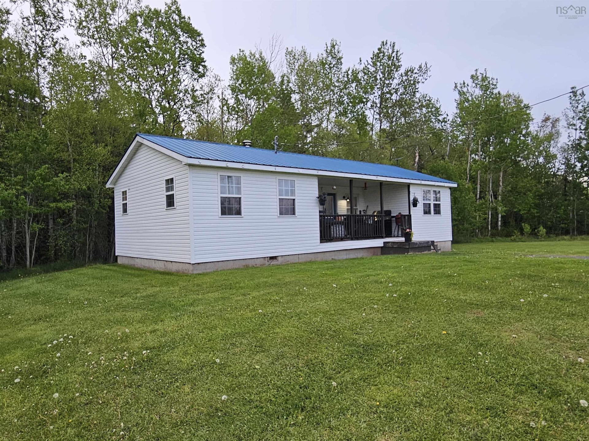 128 Robinson Road, Amherst Head, NS