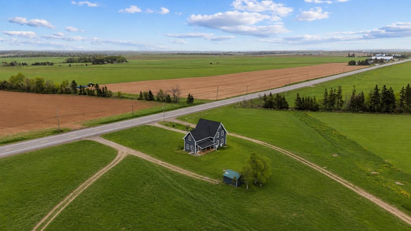 1421 Route 1A, Middleton, PE