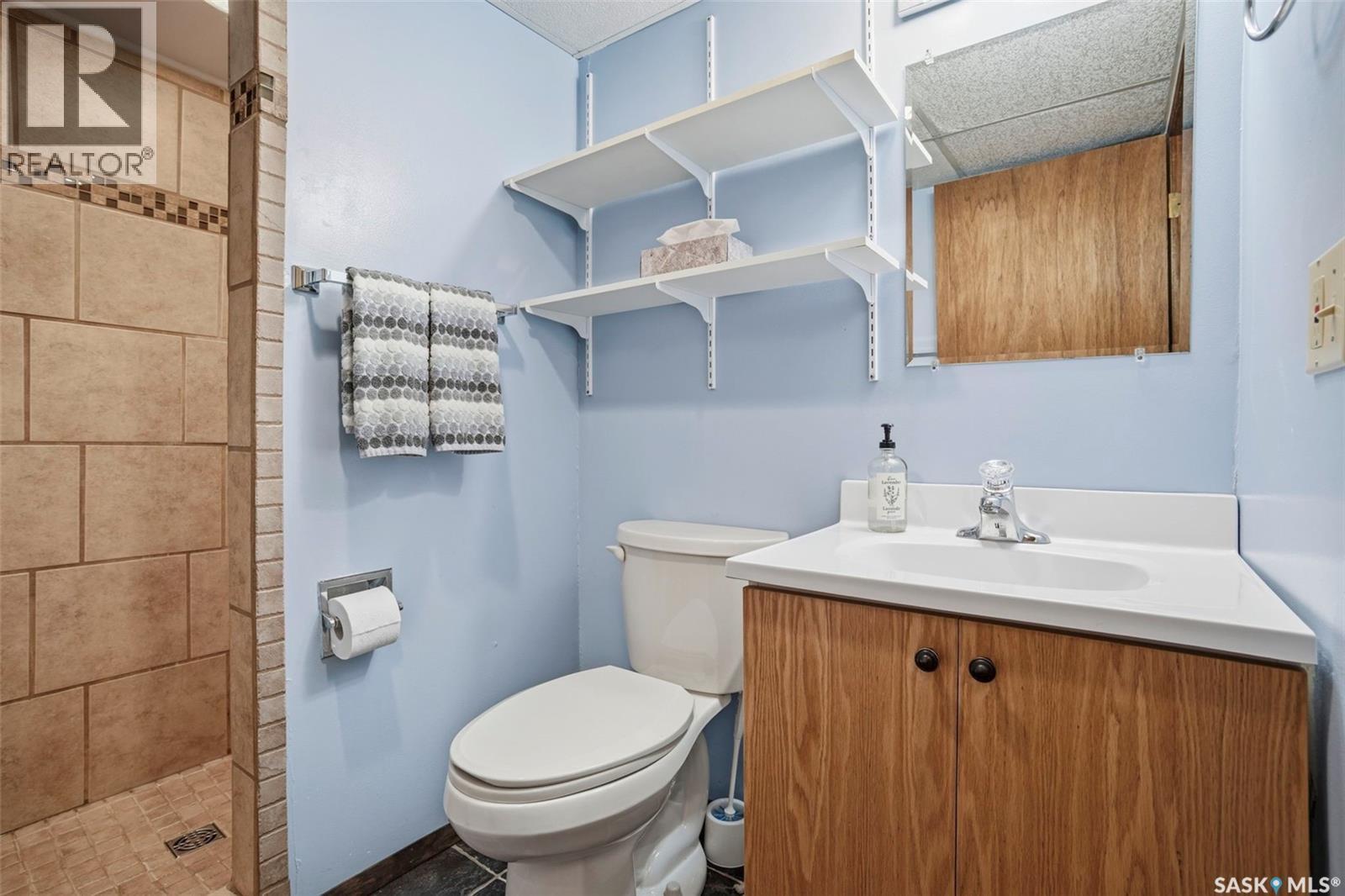 818 Pukwana Drive, Manitou Beach, SK - Indoor Photo Showing Bathroom