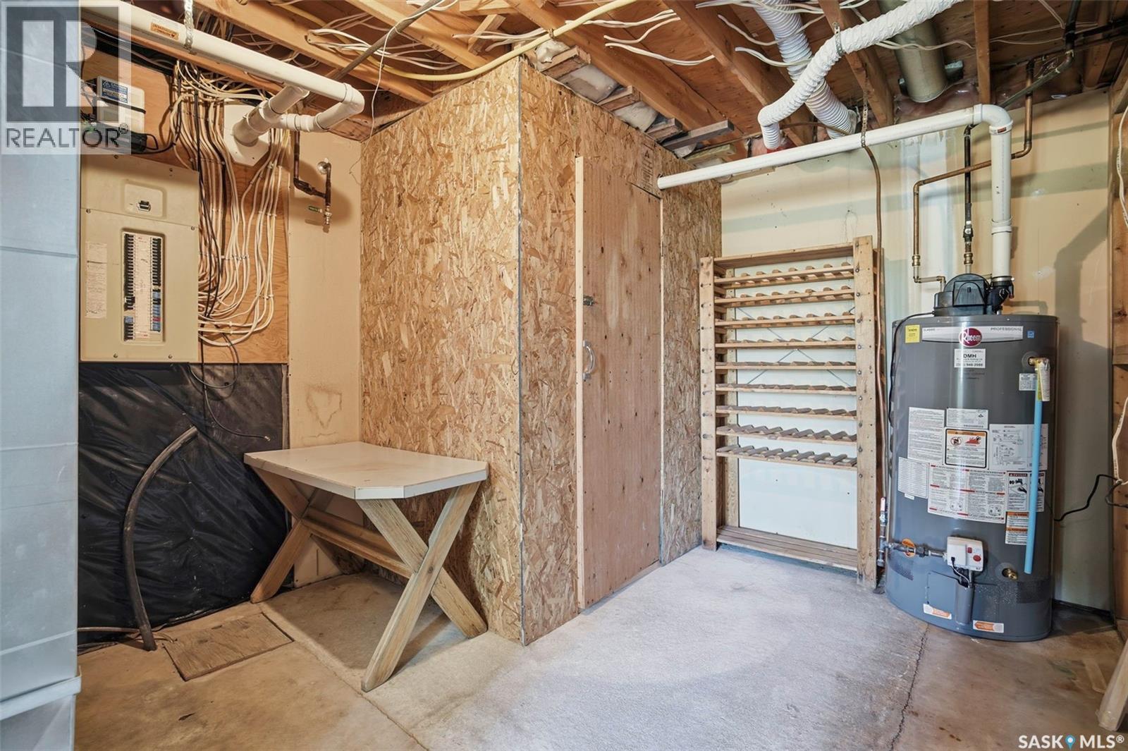 818 Pukwana Drive, Manitou Beach, SK - Indoor Photo Showing Basement