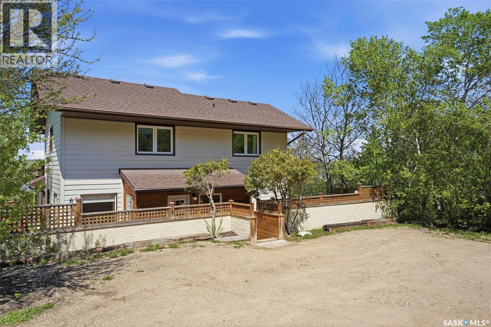818 Pukwana Drive, Manitou Beach, SK - Outdoor