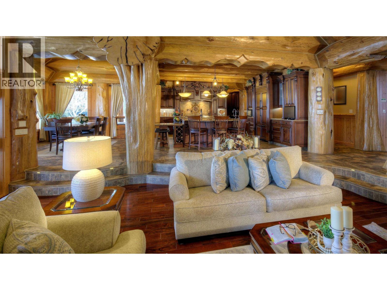 1255 Prosperity Way, Williams Lake, BC - Indoor Photo Showing Living Room