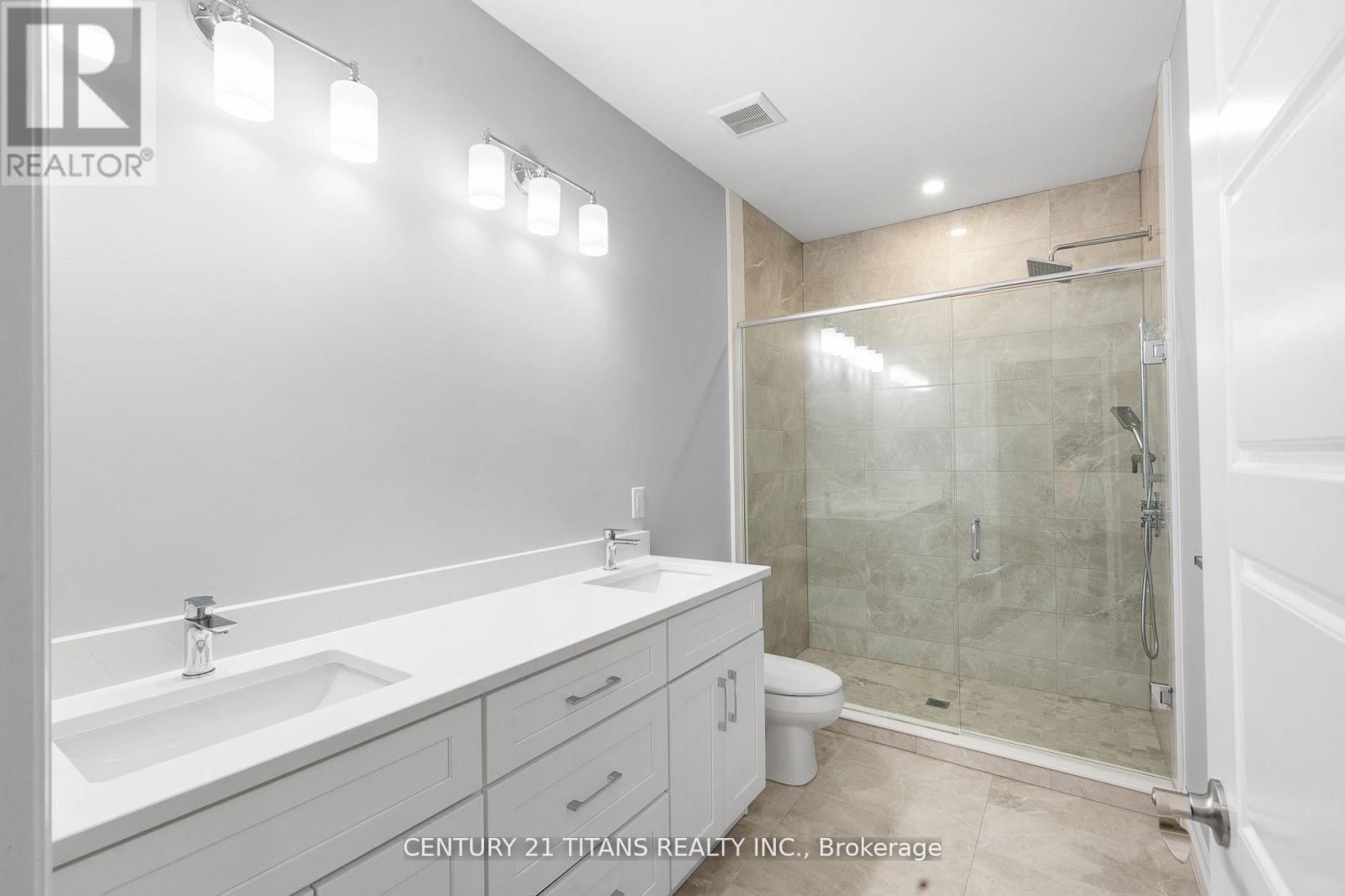 19 Tracy Drive, Chatham-Kent, ON - Indoor Photo Showing Bathroom