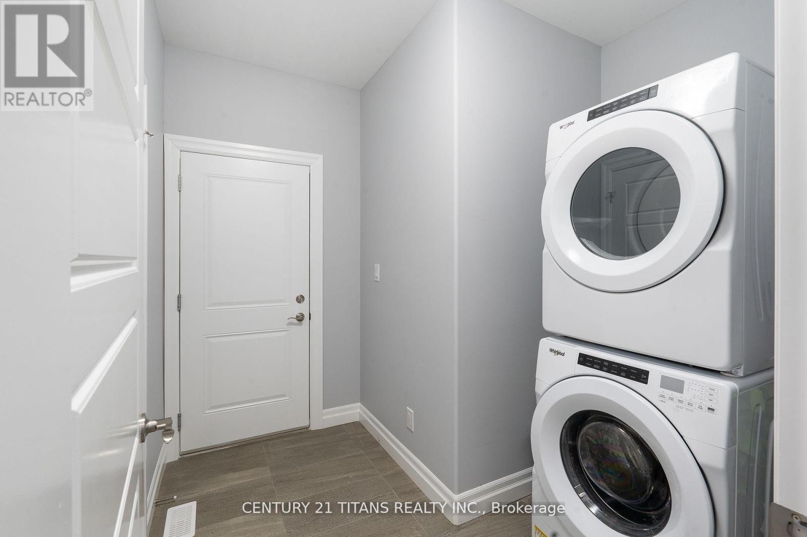 19 Tracy Drive, Chatham-Kent, ON - Indoor Photo Showing Laundry Room