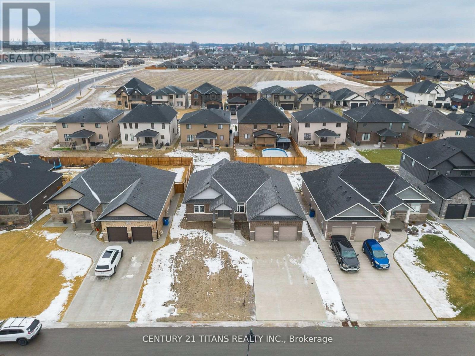 19 Tracy Drive, Chatham-Kent, ON - With View