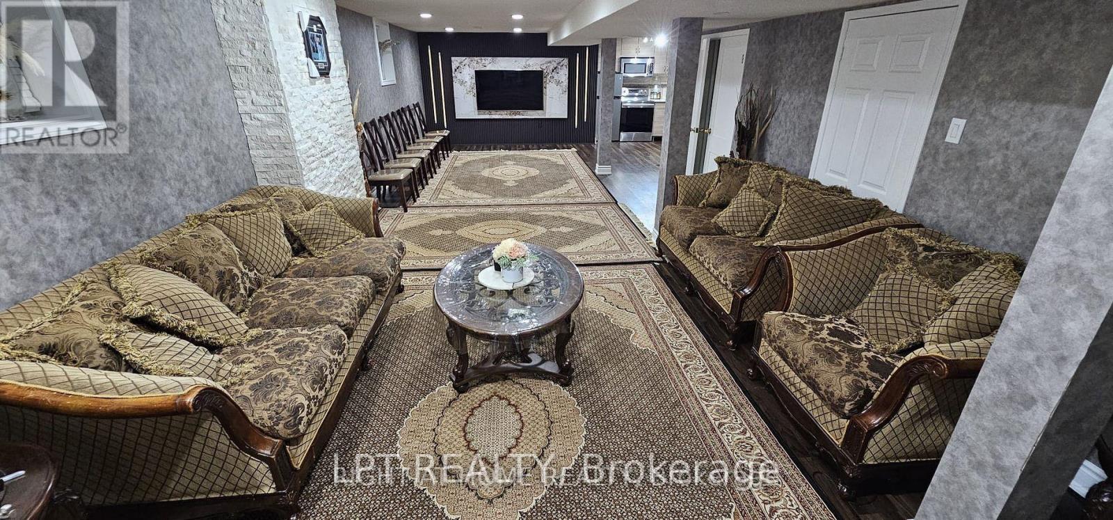 3577 Colonial Drive, Mississauga, ON - Indoor