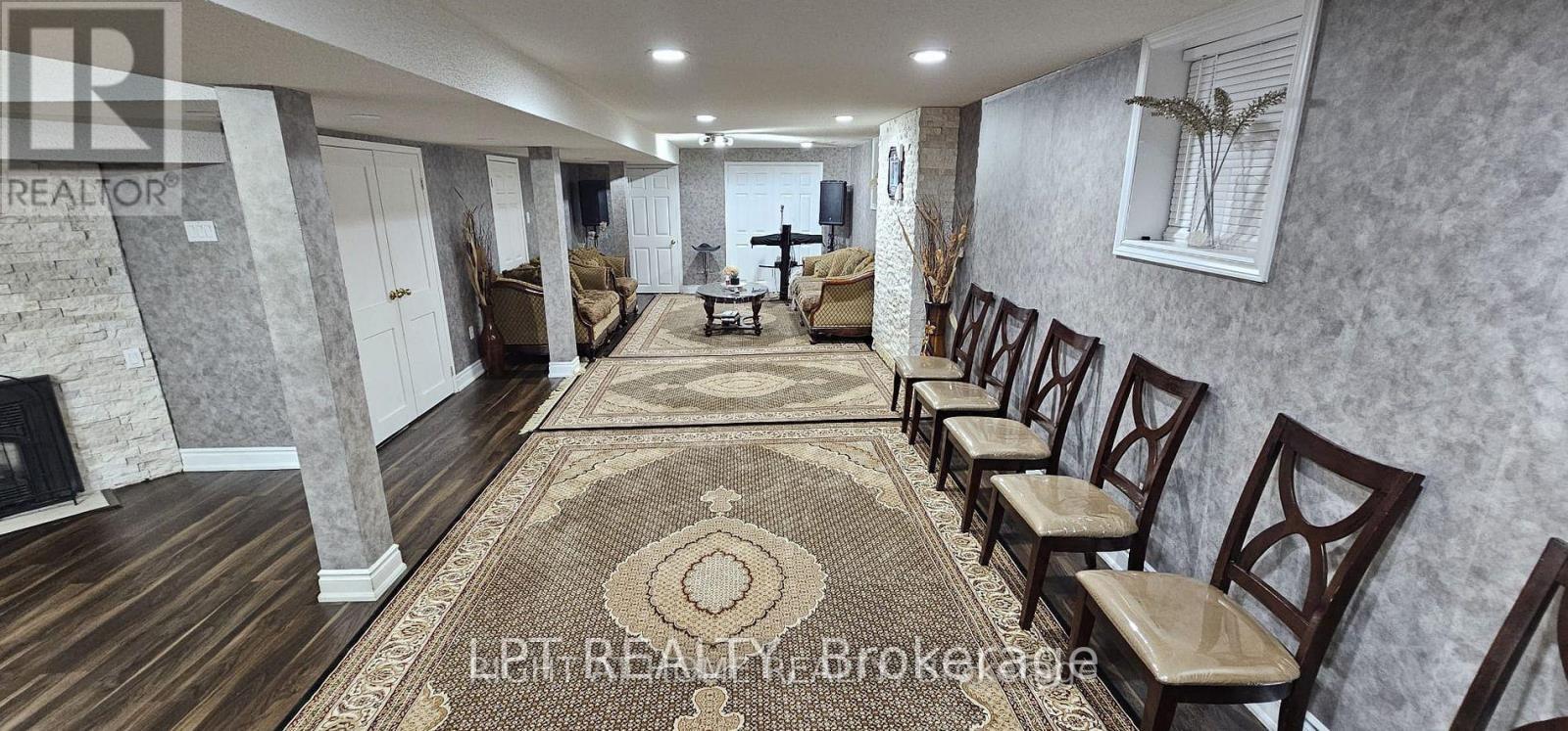 3577 Colonial Drive, Mississauga, ON - Indoor With Fireplace