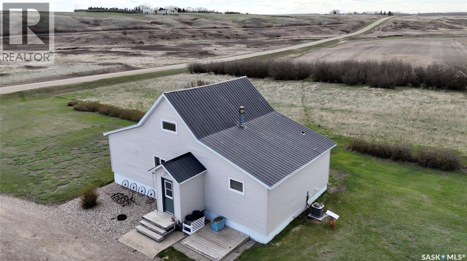 East Craik Acreage, Craik, SK - Outdoor
