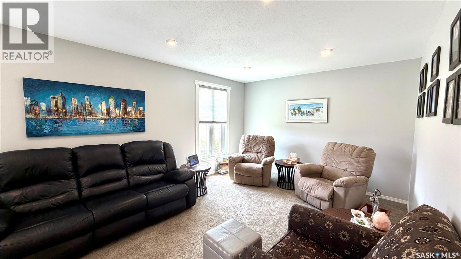 East Craik Acreage, Craik, SK - Indoor Photo Showing Living Room