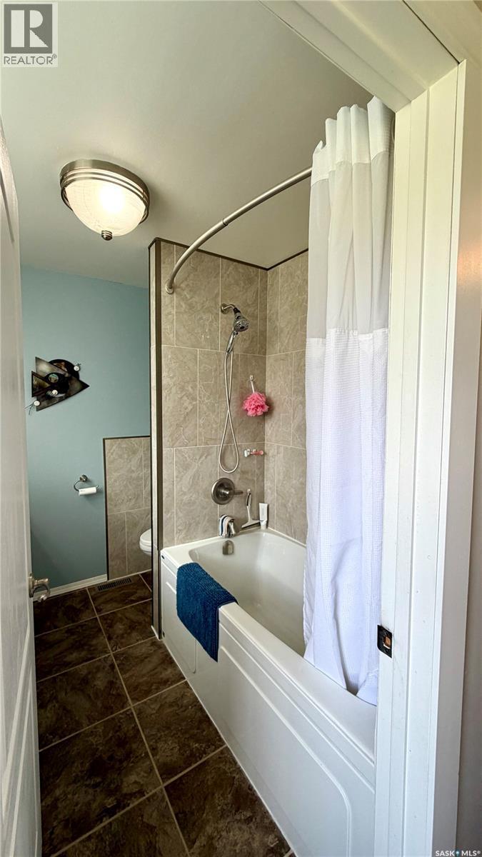East Craik Acreage, Craik, SK - Indoor Photo Showing Bathroom