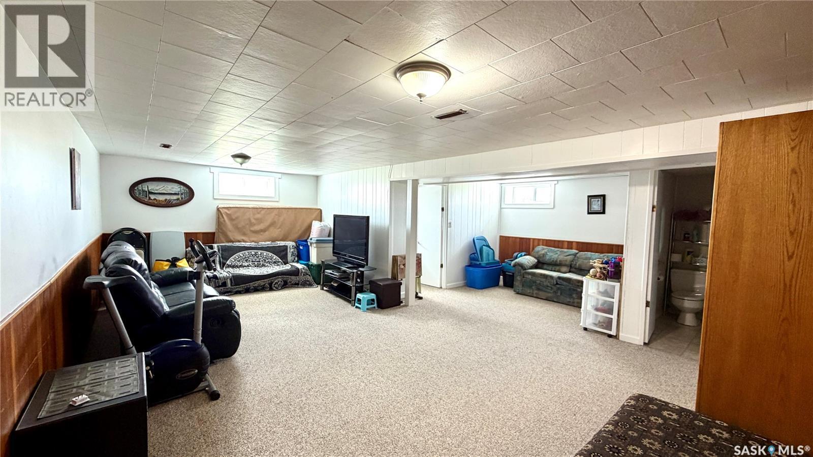 East Craik Acreage, Craik, SK - Indoor