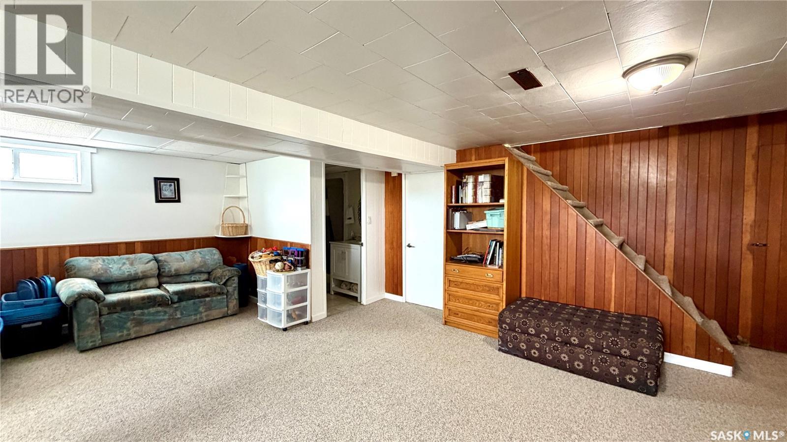 East Craik Acreage, Craik, SK - Indoor