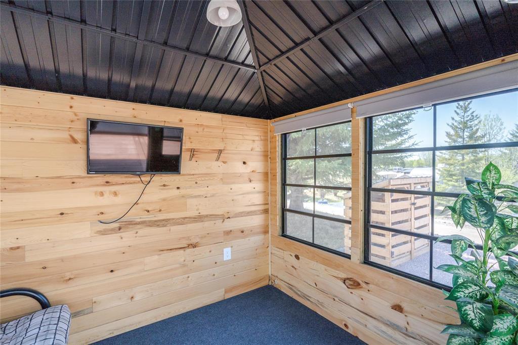 129 37116 Rd 37N Road, Ste Anne Rm, MB