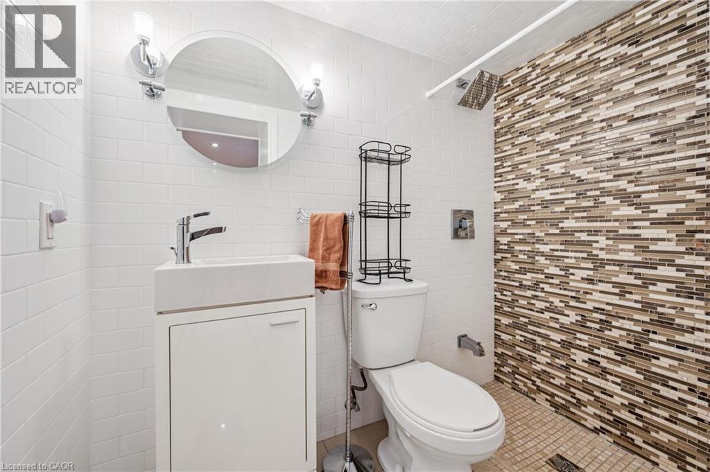 Bathroomin the lower level - 128 Wilhelm Street, Kitchener, ON - Indoor Photo Showing Bathroom