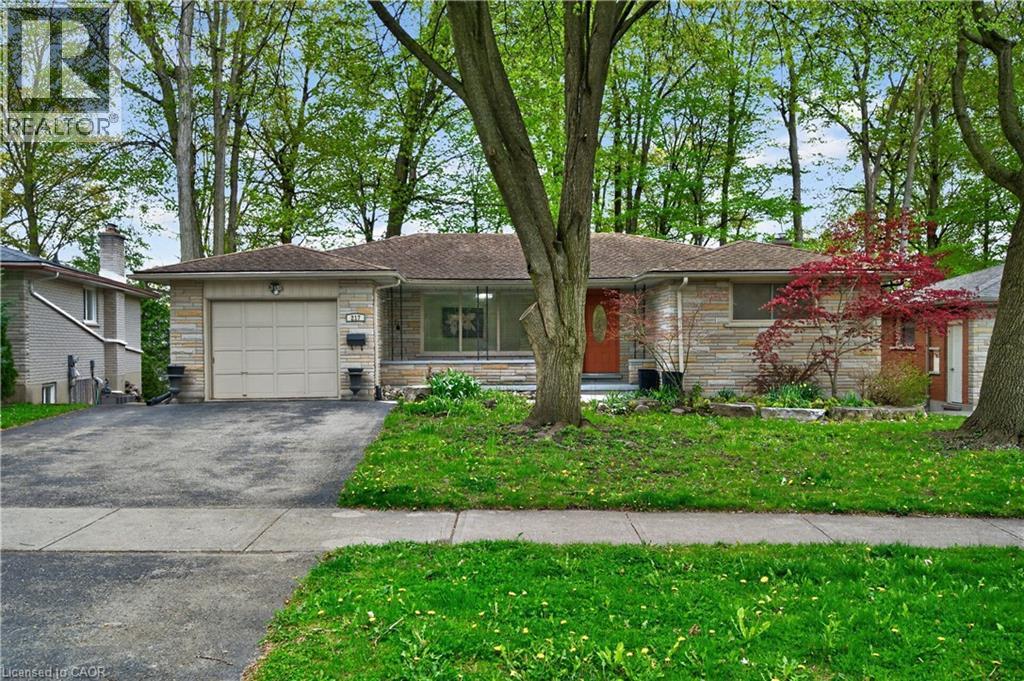 217 Pinegrove Crescent, Waterloo, ON - Outdoor