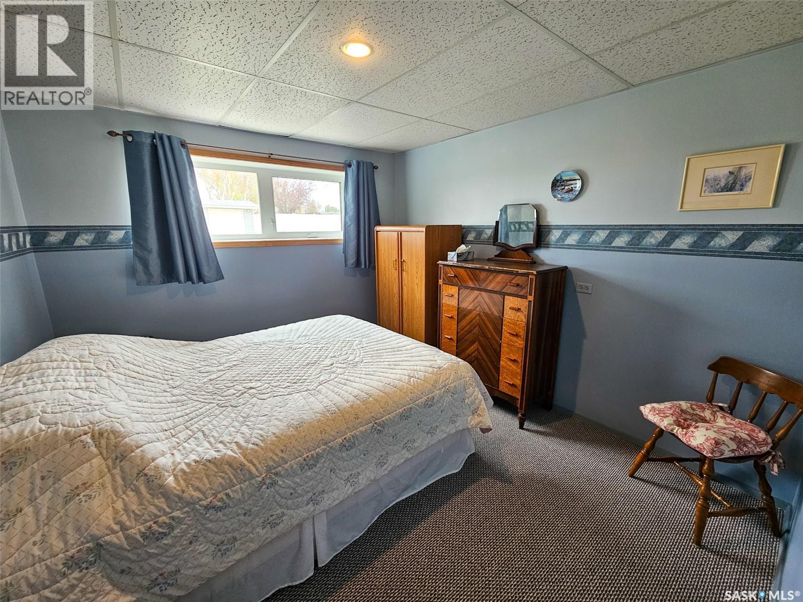 720 Whyte Avenue, Swift Current, SK - Indoor Photo Showing Bedroom