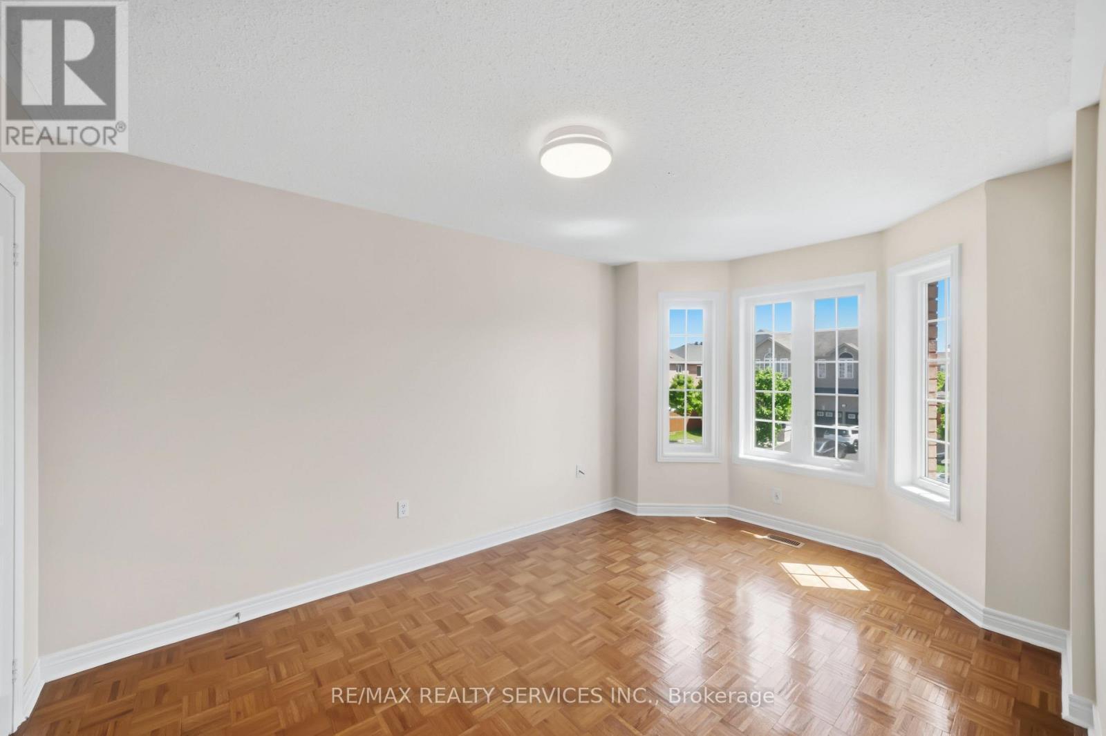 20 Switchback Trail, Brampton, ON - Indoor Photo Showing Other Room