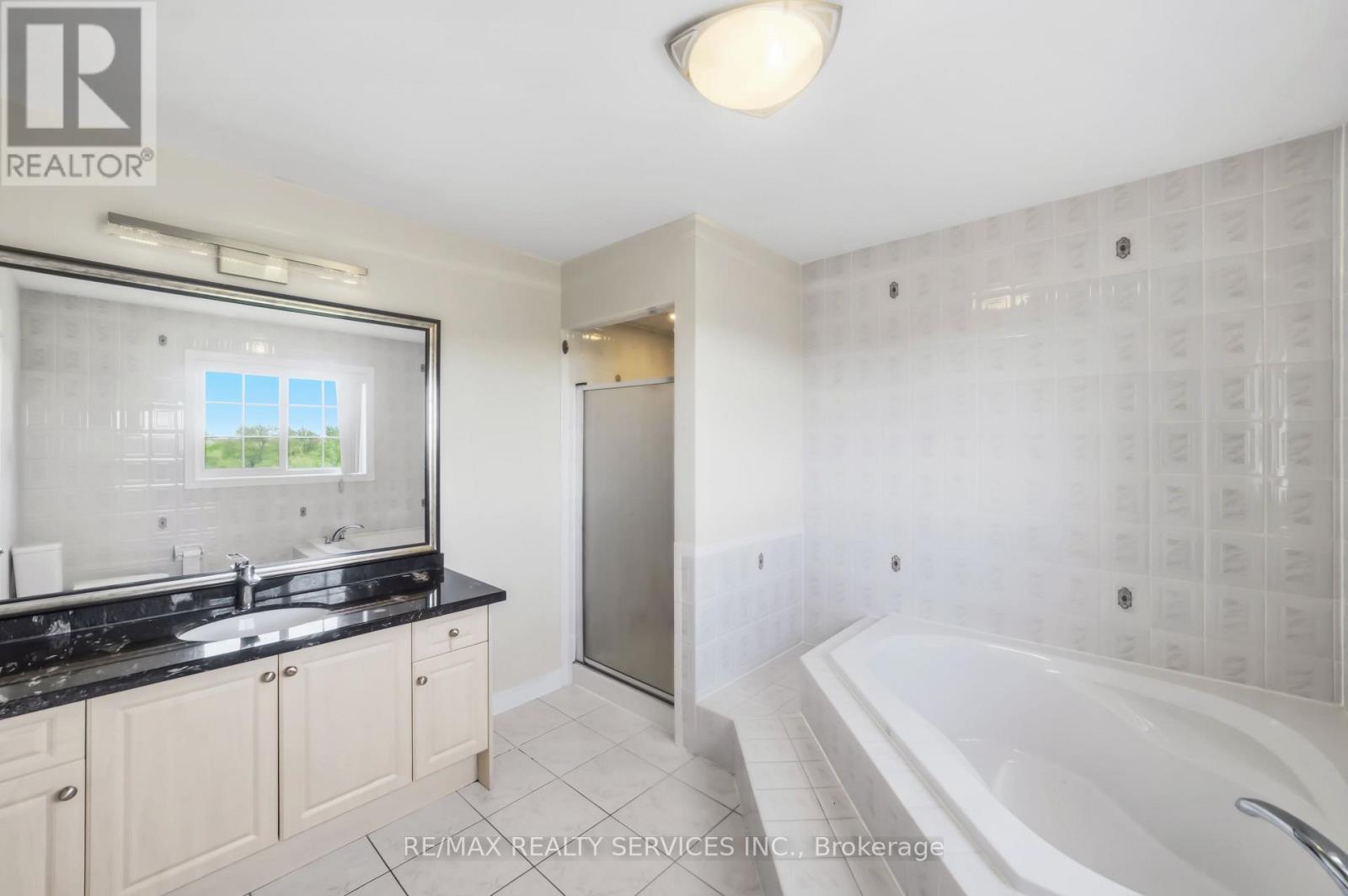 20 Switchback Trail, Brampton, ON - Indoor Photo Showing Bathroom