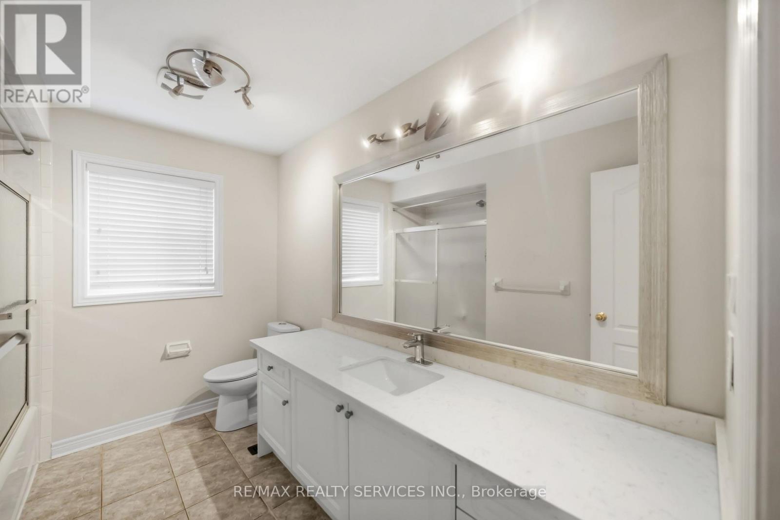 20 Switchback Trail, Brampton, ON - Indoor Photo Showing Bathroom
