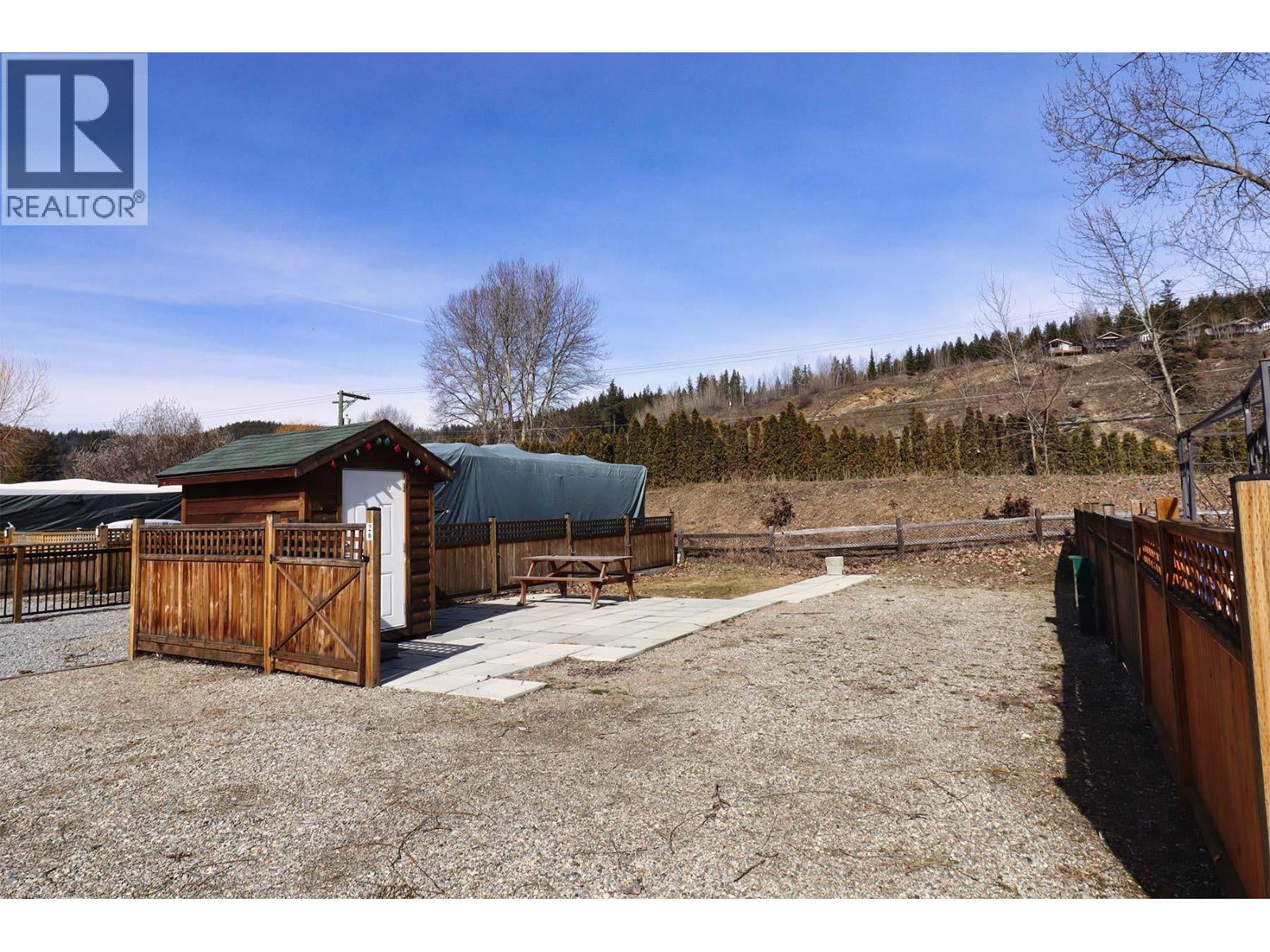 26 Cottonwood Drive, Lee Creek, BC