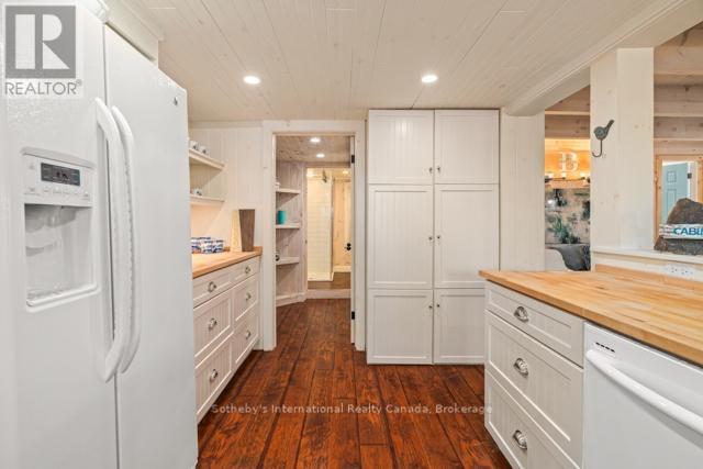 5 - 1028 Oak Street, Muskoka Lakes (Medora), ON - Indoor Photo Showing Other Room