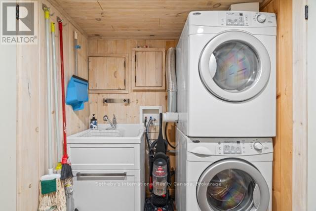 5 - 1028 Oak Street, Muskoka Lakes (Medora), ON - Indoor Photo Showing Laundry Room