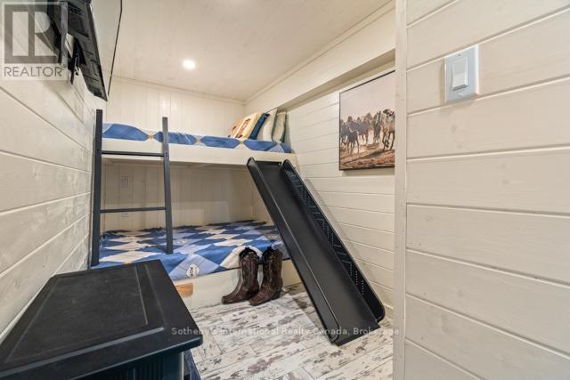 5 - 1028 Oak Street, Muskoka Lakes (Medora), ON - Indoor