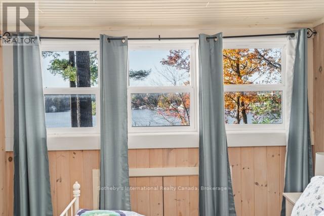 5 - 1028 Oak Street, Muskoka Lakes (Medora), ON - Indoor Photo Showing Other Room