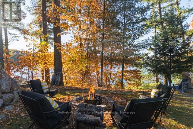 Firepit overlooking the water - 5 - 1028 Oak Street, Muskoka Lakes (Medora), ON - Outdoor