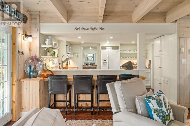 5 - 1028 Oak Street, Muskoka Lakes (Medora), ON - Indoor Photo Showing Other Room