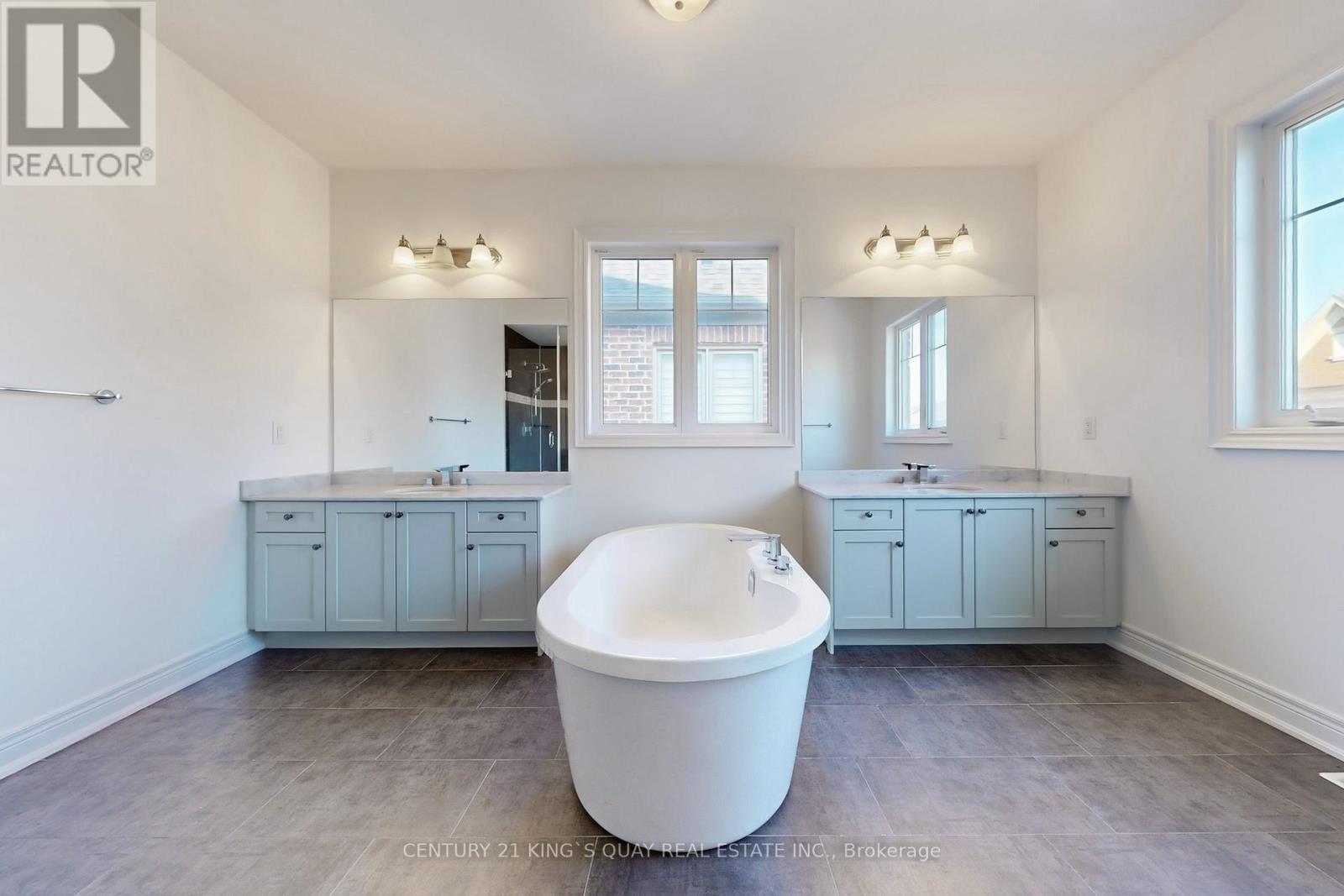 41 Torrey Pines Road, Vaughan, ON - Indoor Photo Showing Bathroom